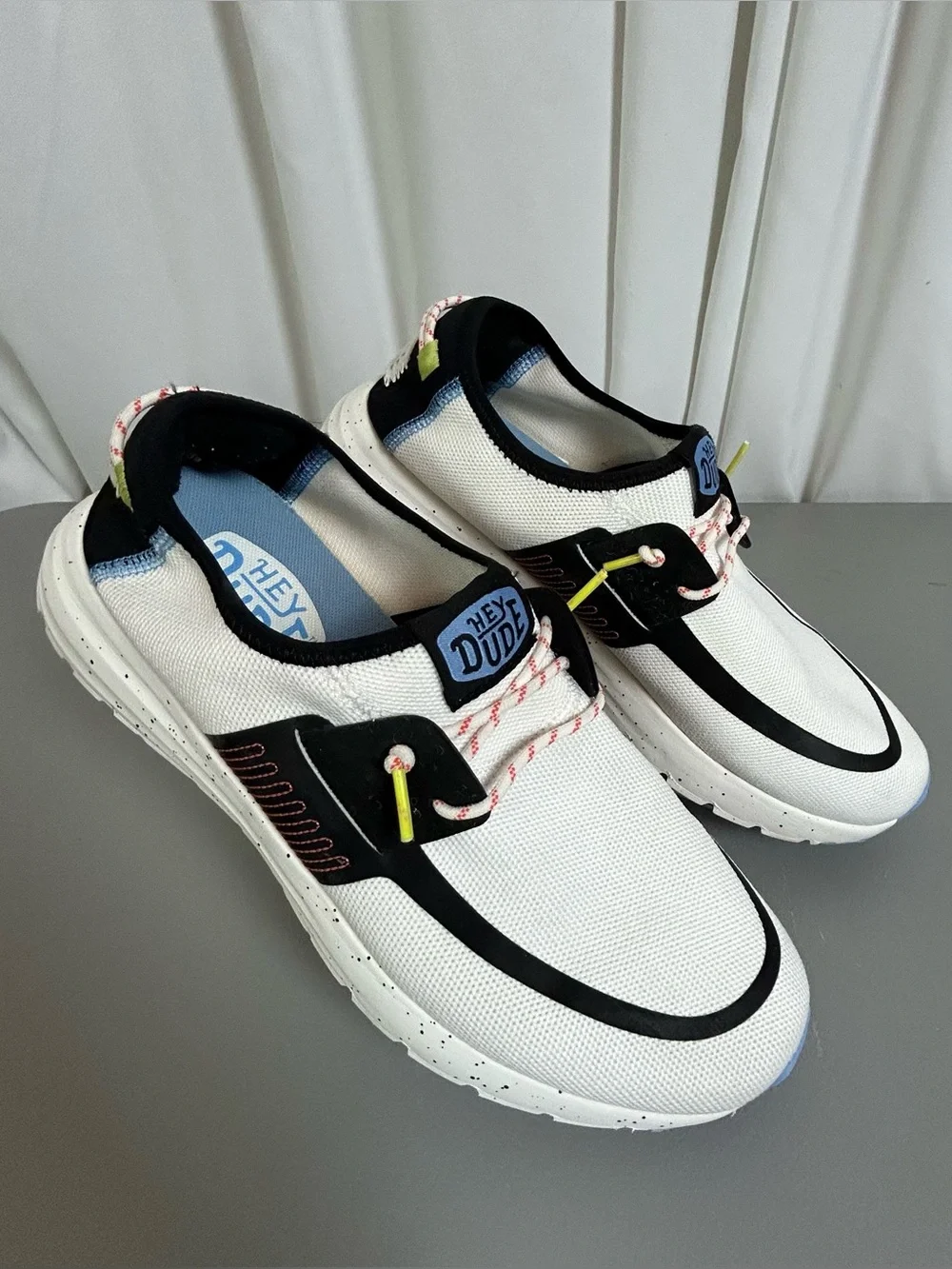 Men’s Hey Dude Slip-On Sneakers white with Blue Accents size 12